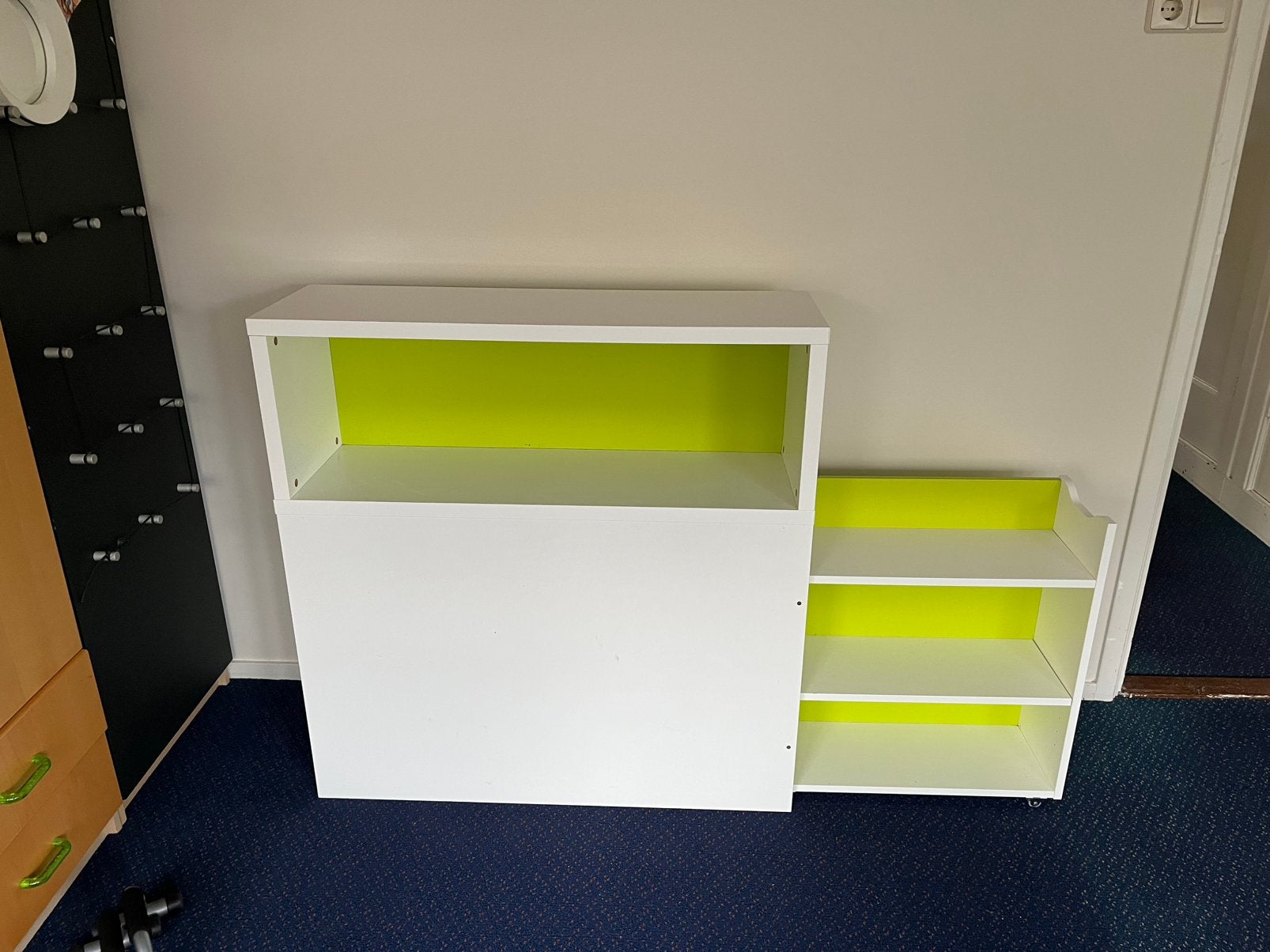 Uitschuifkast Stuva Ikea, wit lime groen b=97,h=100, d=30 cm, Ophalen, Zo goed als nieuw
