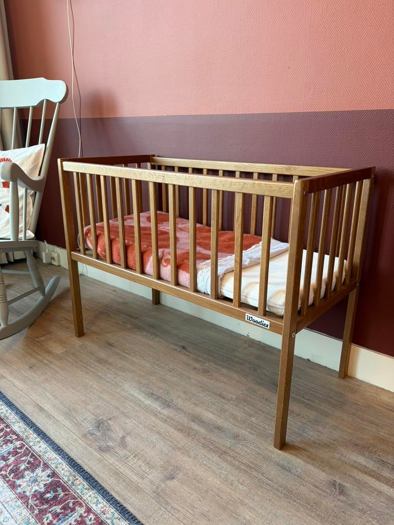 Woodies wieg incl. matras, Kinderen en Baby's, Ophalen, Zo goed als nieuw, Wieg
