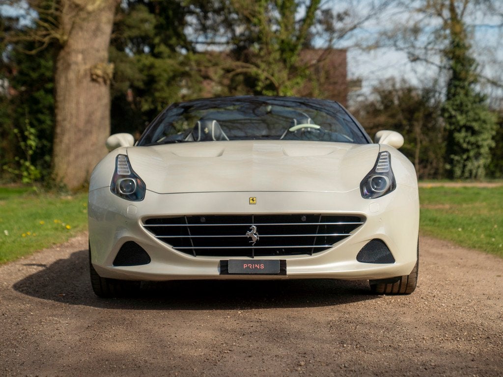Ferrari California 3.9 T HELE | Atelier Car | Bianco Italia, Auto's, Automaat, Gebruikt, 4 stoelen, Wit