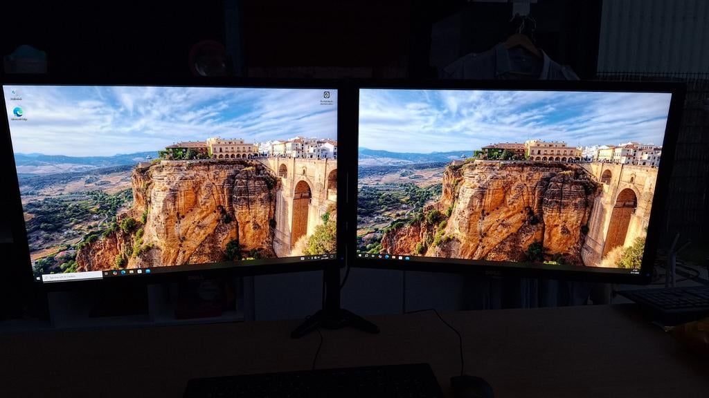 Dell Monitor Set: 2x 24 inch Full HD met Dual Monitor Arm, Computers en Software, Monitoren, Gaming, DVI, Full HD, Ophalen of Verzenden
