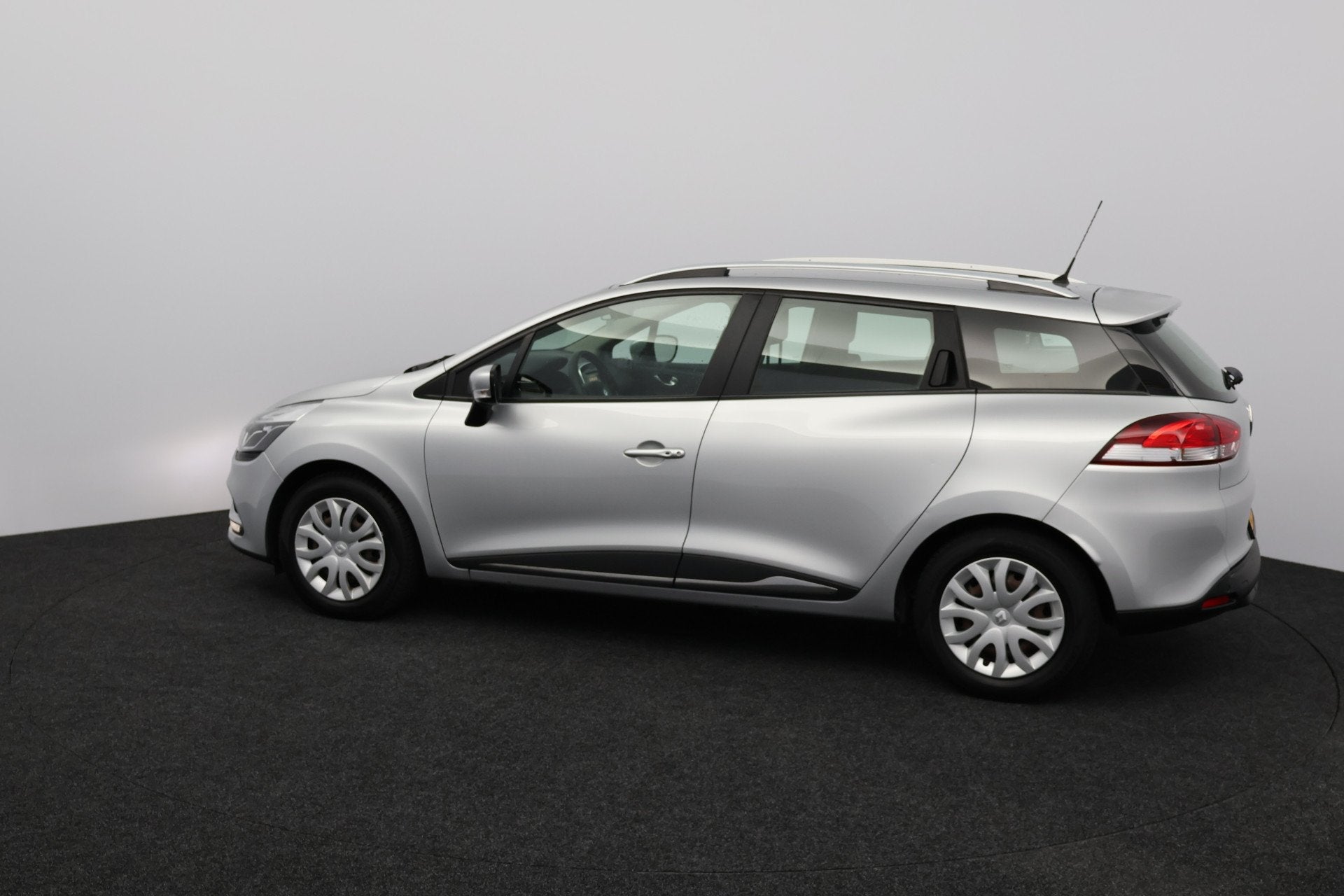 Renault Clio Estate 0.9 TCe Zen/ LED Dagrijverl/ Keyless/ Cl, Auto's, Voorwielaandrijving, 898 cc, Stof, Gebruikt