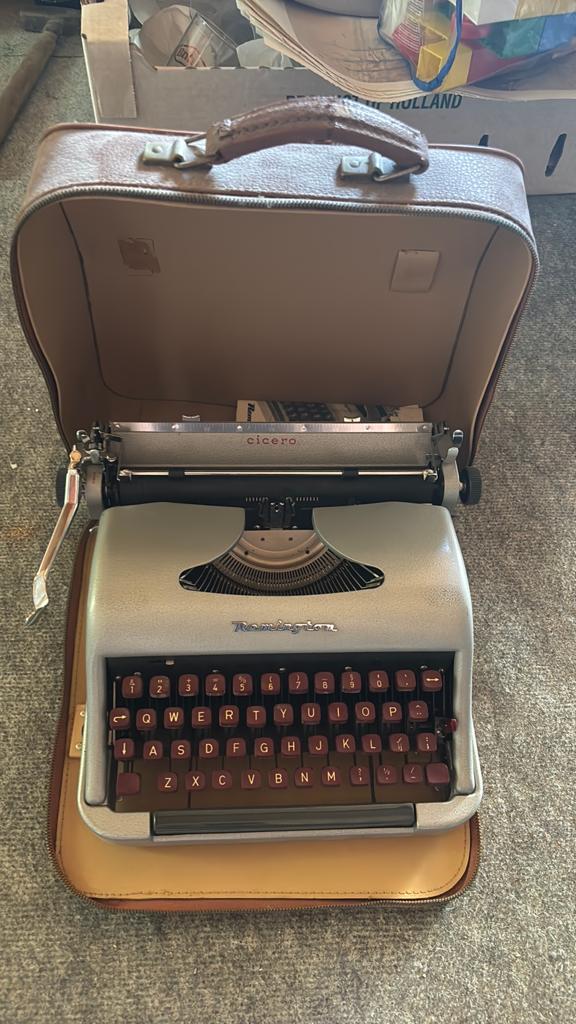 Remington typmachine, Diversen, Typemachines, Ophalen, Zo goed als nieuw