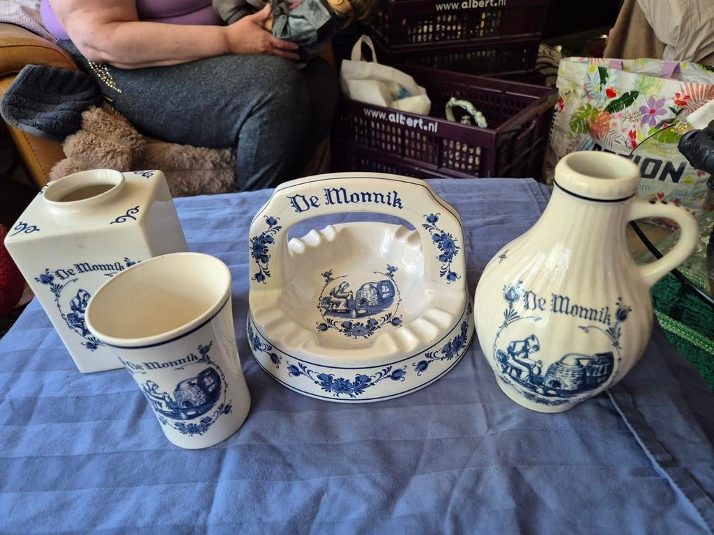 Delfts Blauw De Monnik set: asbak, vaas, kan en beker, Ophalen of Verzenden