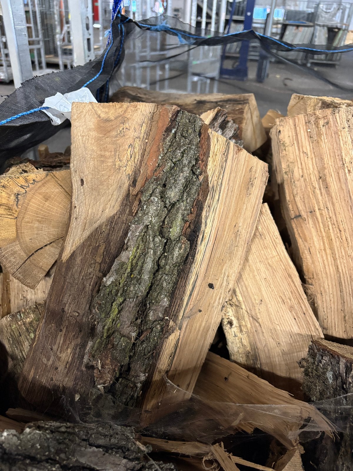 2 m3 400kg Gedroogd haardhout in Big Bag, Direct af te halen, Tuin en Terras, Haardhout, Minder dan 3 m³, Ophalen, Overige houtsoorten