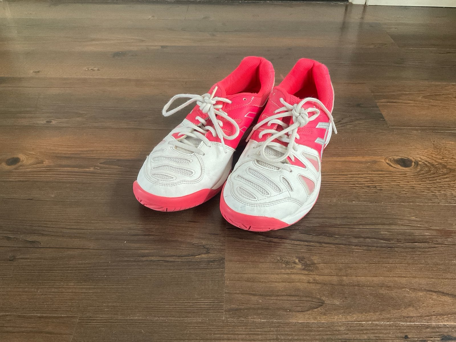 ASICS Sportschoenen - Wit/Roze maat 40, Ophalen of Verzenden, Gedragen, Wit, Sportschoenen