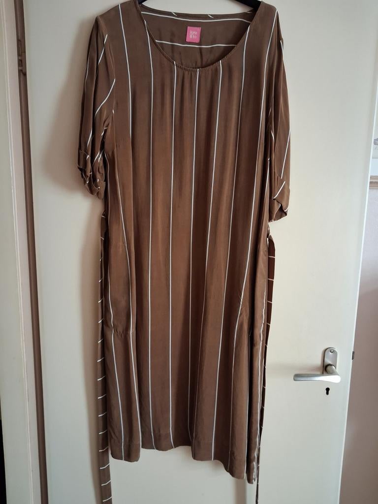 Kyra & Ko Bruine Jurk met Strepen - Maat 44, Kleding | Dames, Jurken, Maat 38/40 (M), Bruin, Ophalen of Verzenden, Zo goed als nieuw