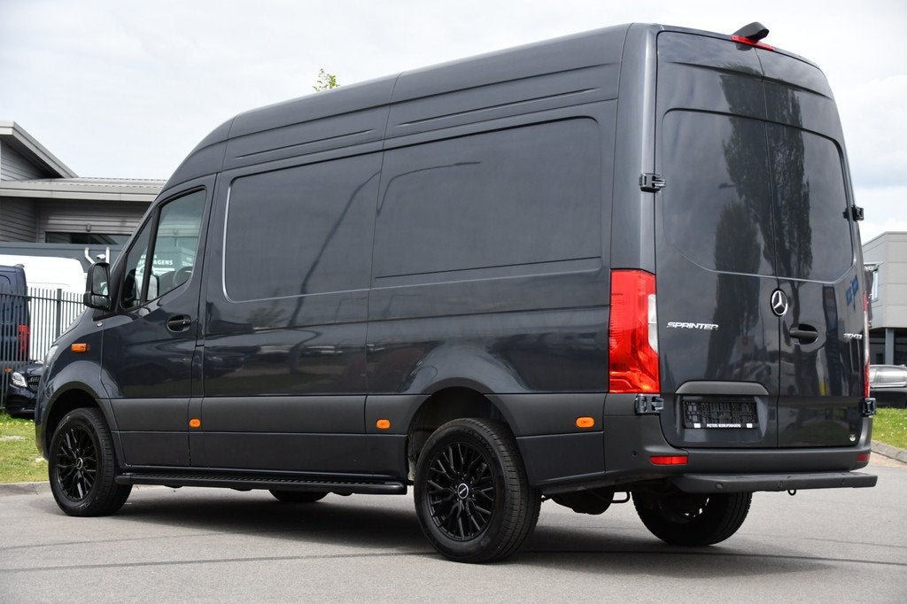 Mercedes-Benz Sprinter 317 1.9 CDI L2H2 Pro AMG Edition Face, Automaat, 4 cilinders, Bedrijf, Diesel