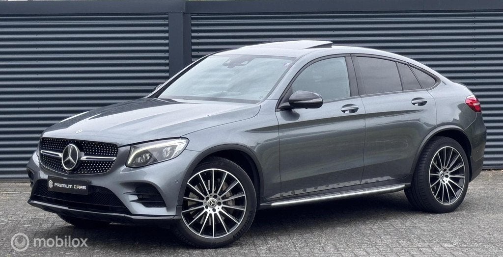 Mercedes GLC 250 Coupé 4MATIC AMG Pano Burmester Distronic, Auto's, Automaat, 15 km/l, Gebruikt, 4 cilinders