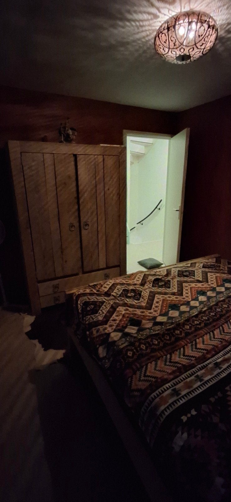 Robuuste steigerhouten kledingkast - landelijke uitstraling, Huis en Inrichting, Kasten | Kledingkasten, Gebruikt, Landelijke, robuuste stijl