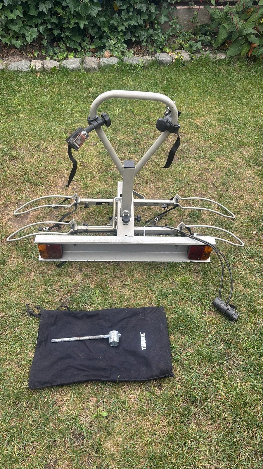 Thule fietsendrager aangeboden, Ophalen, 2 fietsen, Gebruikt, Trekhaakdrager