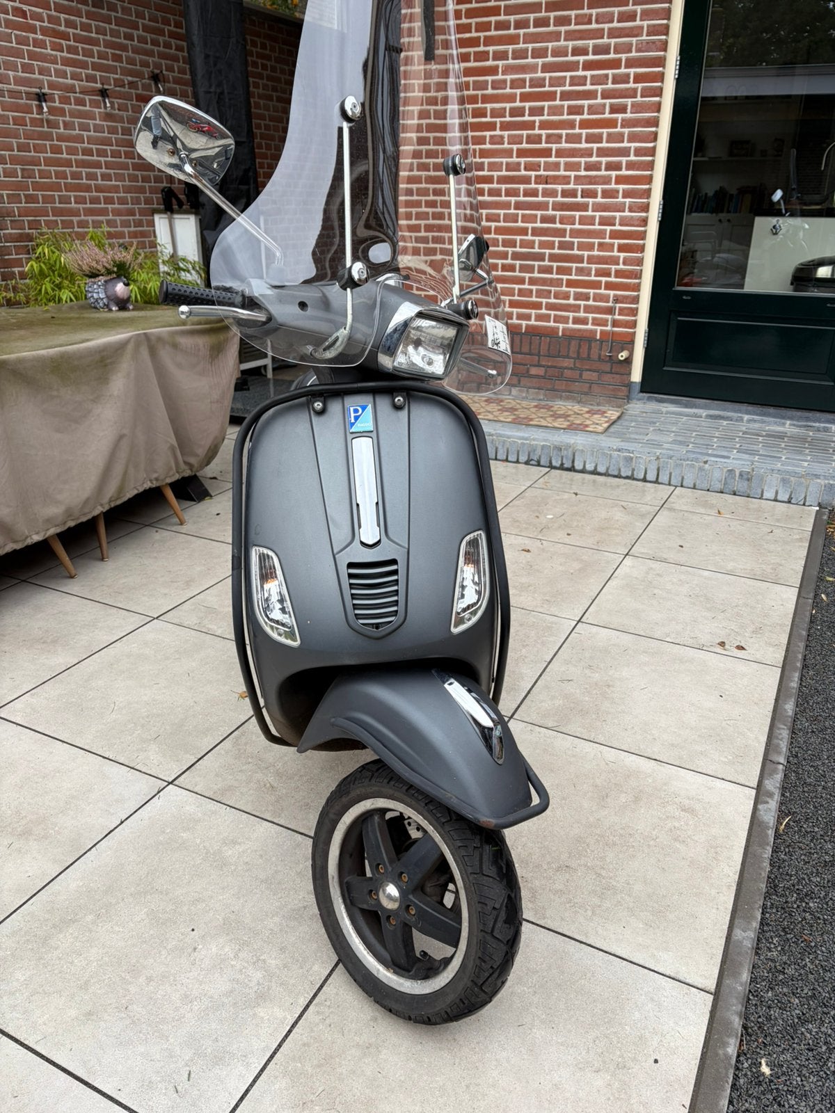 Vespa s op brom VANDAAG OPHALEN, Ophalen, Zo goed als nieuw, Benzine
