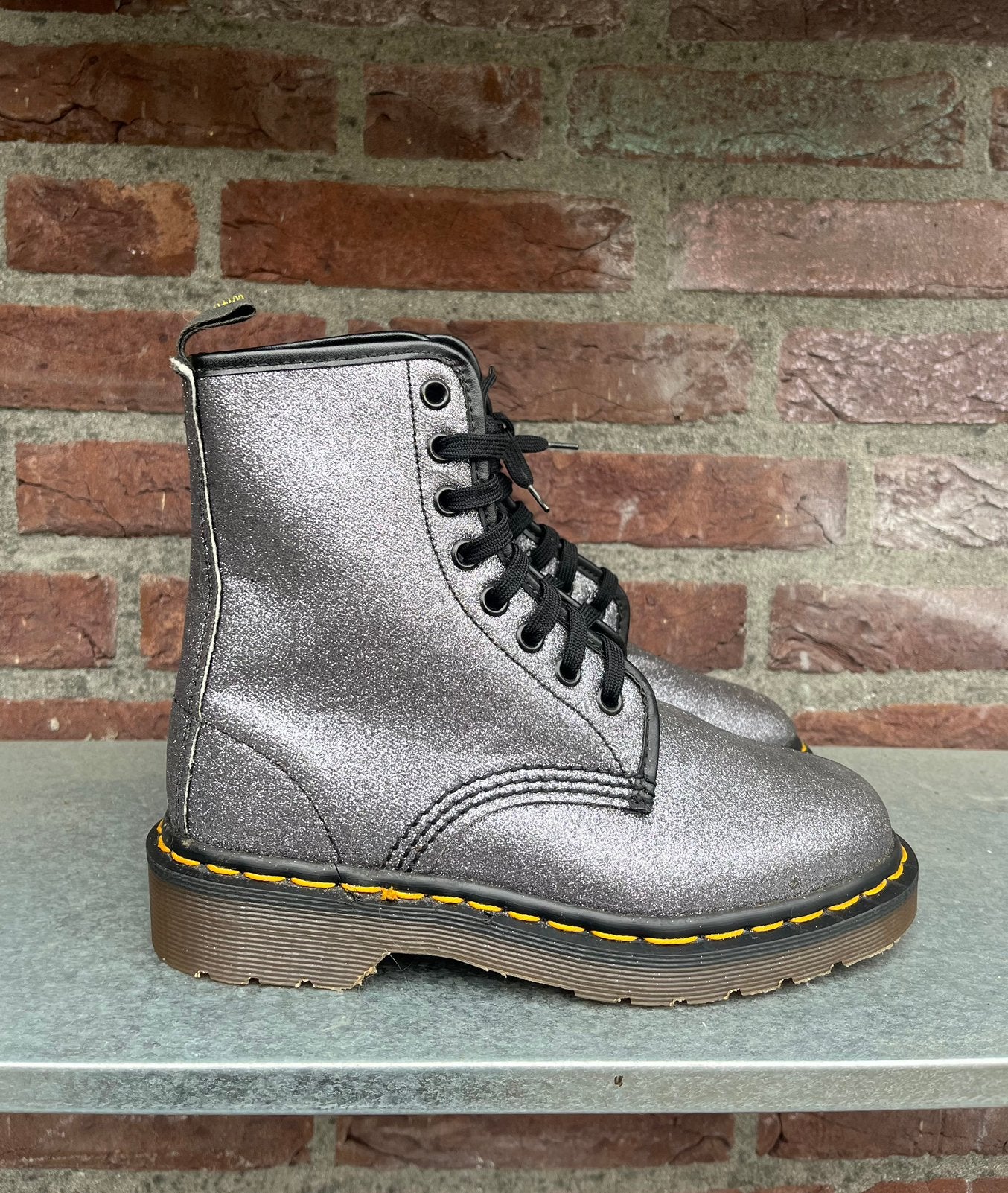 Dr. Martens 1460 MIE Glitter maat Uk 3/ Eu 36, Kleding | Dames, Schoenen, Dr. Martens, -, -, Lage of Enkellaarzen