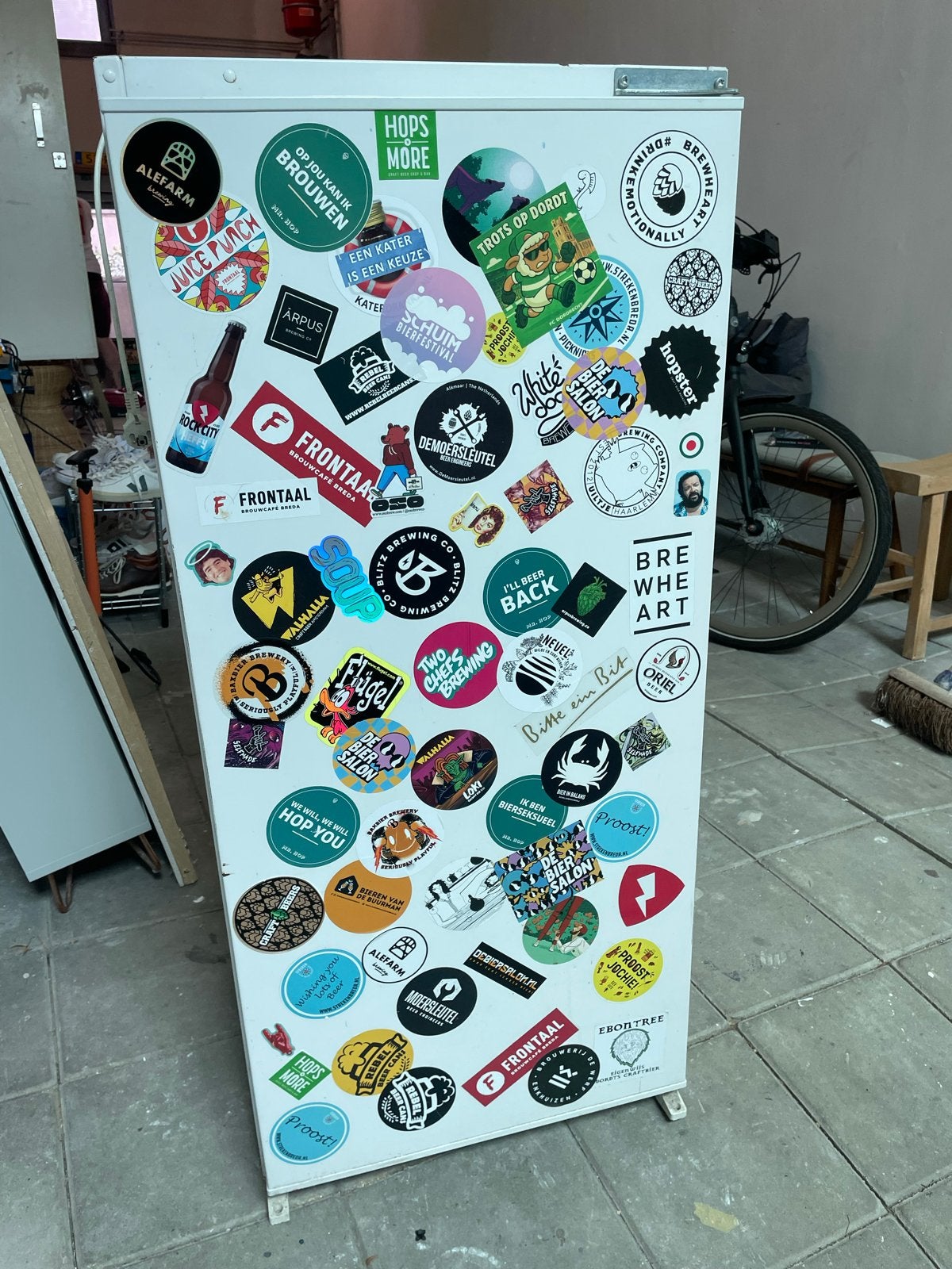 Gratis af te halen: Prima koelkast, ideaal voor garage, Ophalen, 150 tot 200 liter, 120 tot 140 cm, 45 tot 60 cm