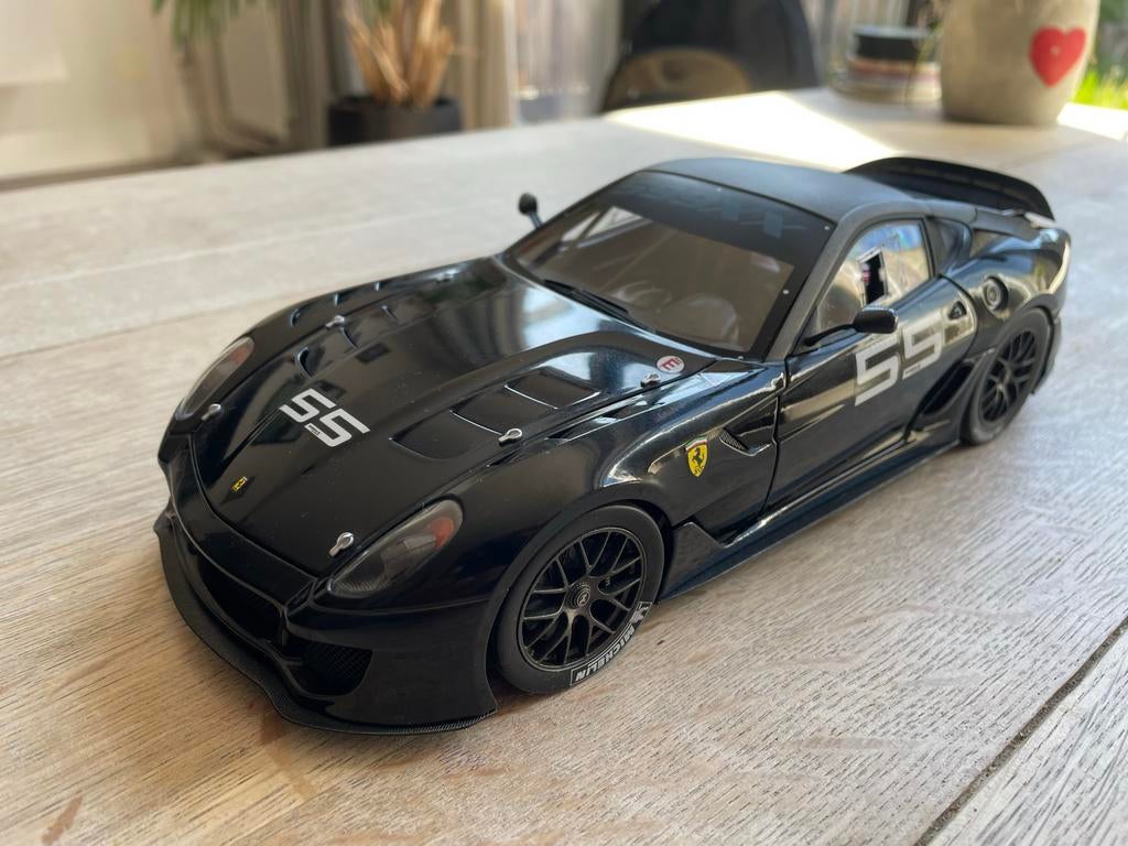 1/18 Ferrari 599XX Hotwheels Elite, Hobby en Vrije tijd, Modelauto's | 1:18, Zo goed als nieuw, Auto, Hot Wheels, Ophalen of Verzenden