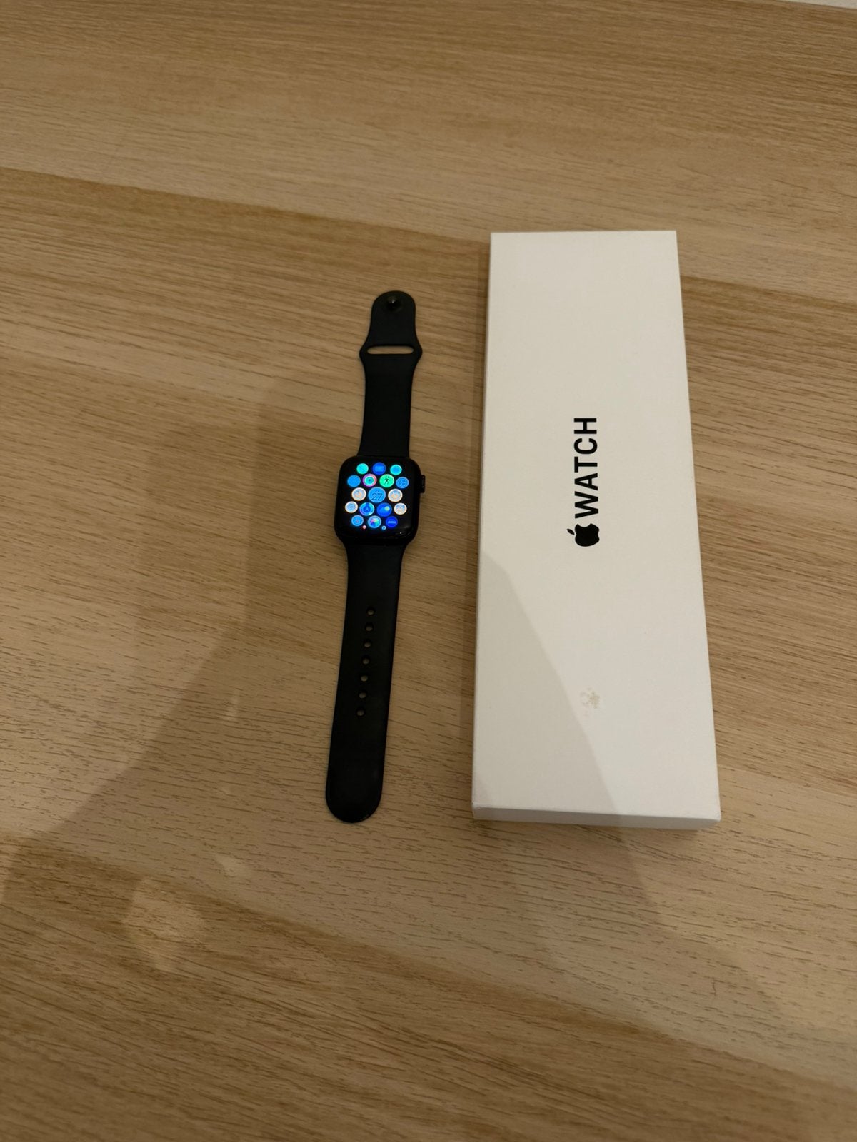 Foto 4 van Apple Watch SE 3 – 40mm Midnight GPS | Zo goed als nieuw ️
