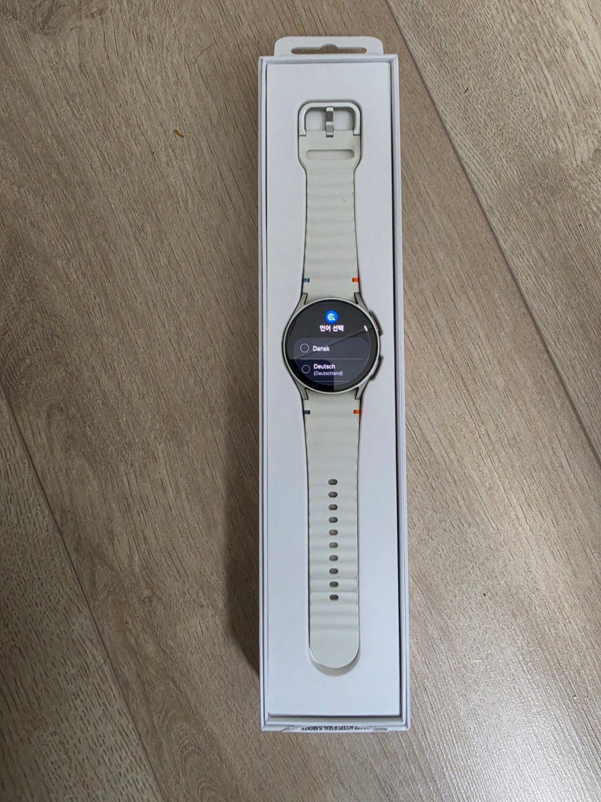 Samsung Galaxy Watch 7 LTE 40mm Crème - Zo goed als nieuw, Wit, Ophalen of Verzenden, Zo goed als nieuw, Samsung