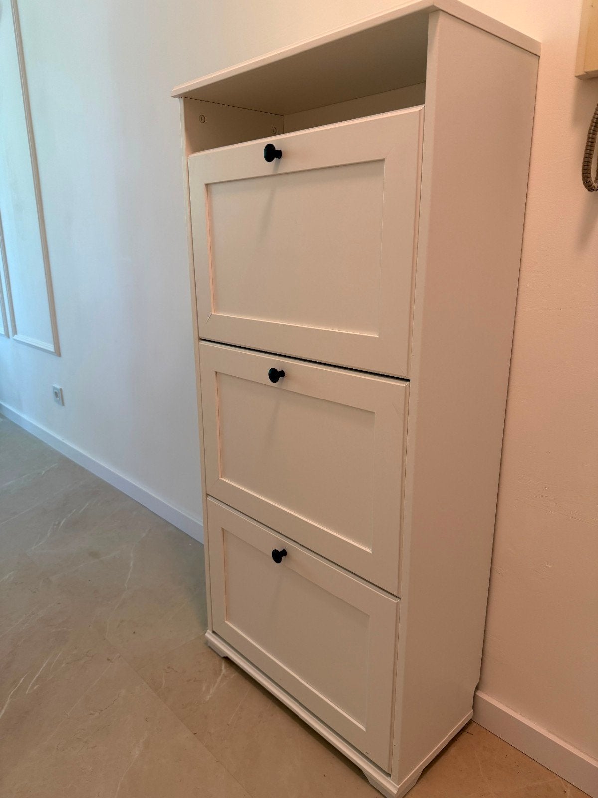 Witte schoenenkast met 3 vakken - IKEA BISSA, Huis en Inrichting, Ophalen, Zo goed als nieuw, Modern, functioneel, Scandinavisch