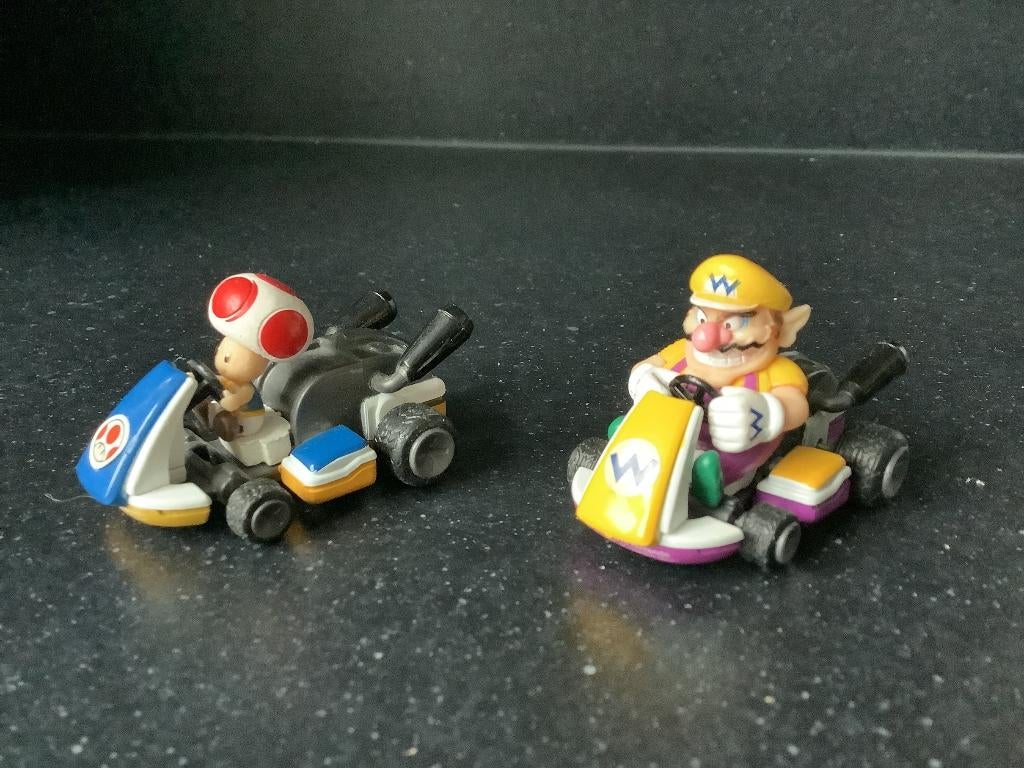 2 super mario auto pull back 5,5 cm 4 euro per stuk, Ophalen of Verzenden, Zo goed als nieuw