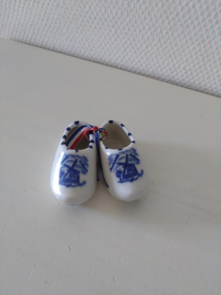 Kleine klompjes souvenir in Delfts blauwe kleur., Verzamelen, Ophalen of Verzenden, Gebruikt