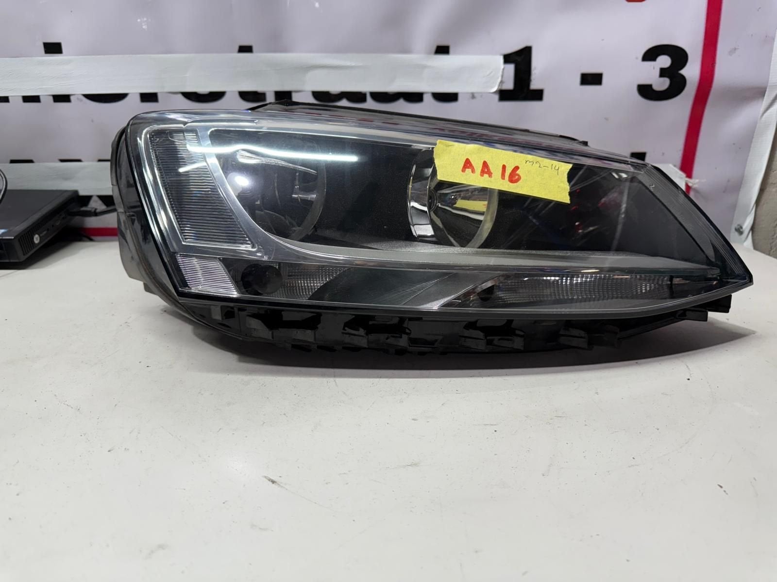 Volkswagen Jetta VI Koplamp, Gebruikt, -, -, Ophalen of Verzenden