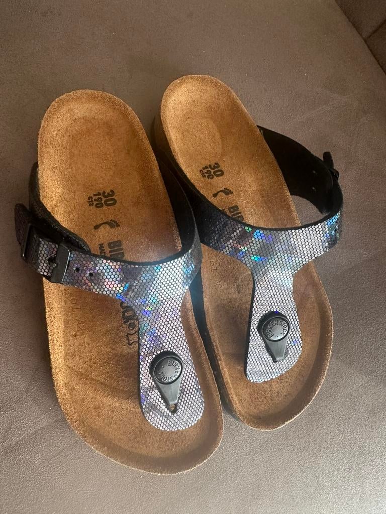 Nieuwe, nooit gedragen Birkenstock slippers maat 30, Ophalen of Verzenden, Nieuw, Meisje, Overige typen