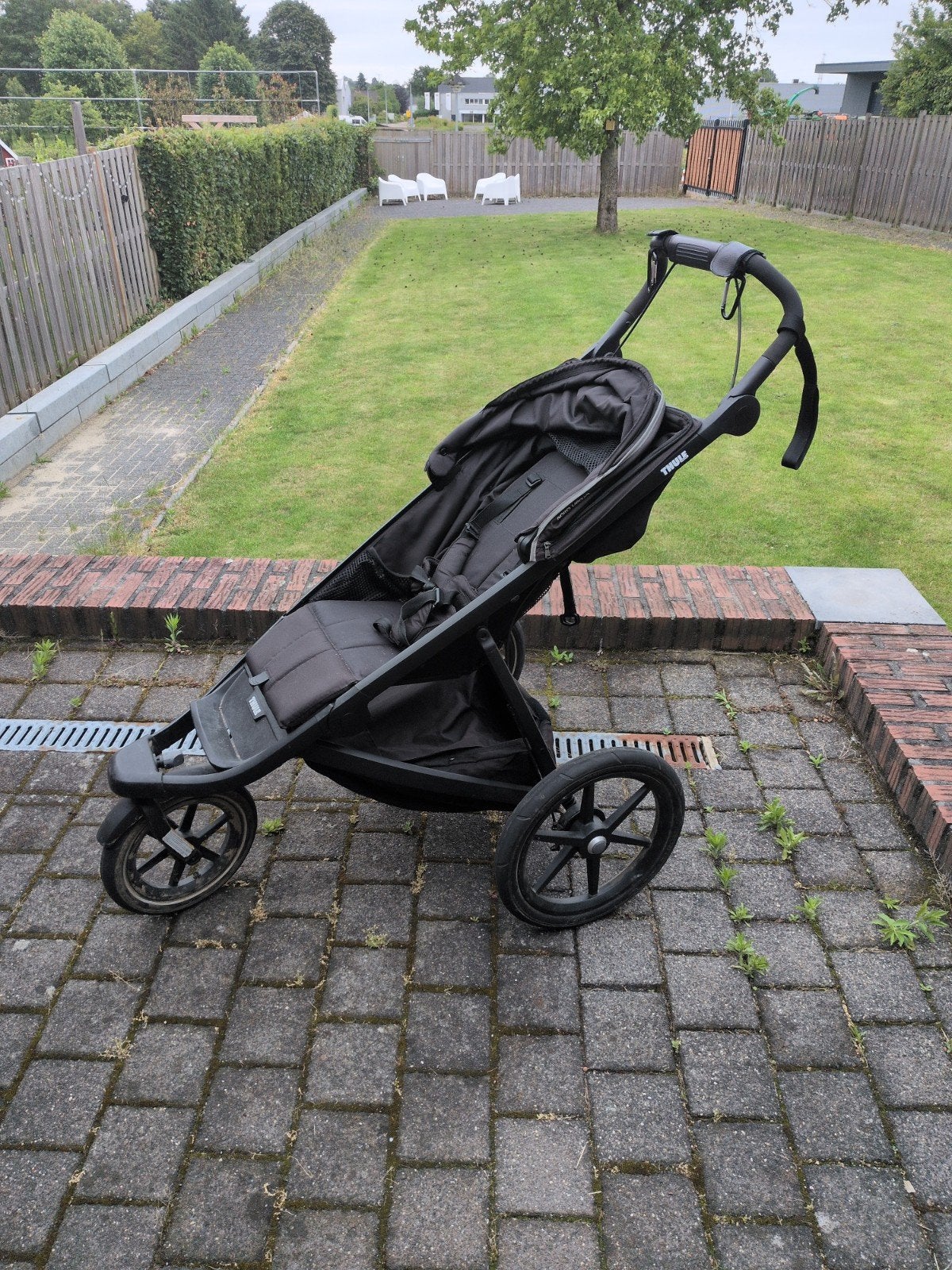 Thule Kinderbuggy - Robuust en Comfortabel voor Elk Terrein, Kinderen en Baby's, Buggy's, Ophalen of Verzenden, Gebruikt, Overige merken