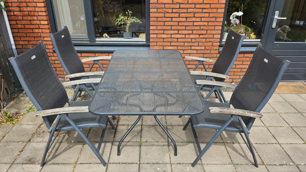 Te koop tuinset 4 stoelen en tafel, Ophalen, 4 zitplaatsen, Gebruikt, Aluminium