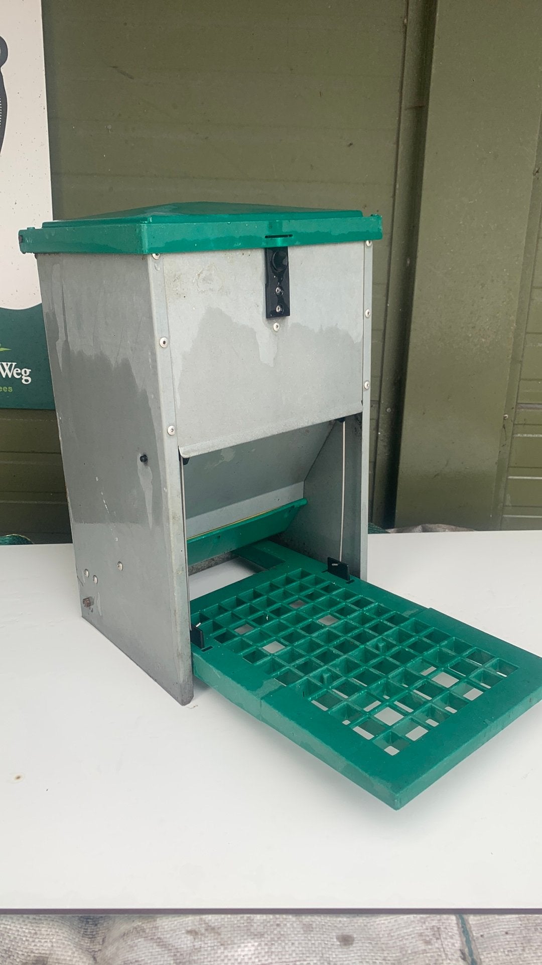 Feed o matic, Ophalen, Zo goed als nieuw, Drinken en Voederen