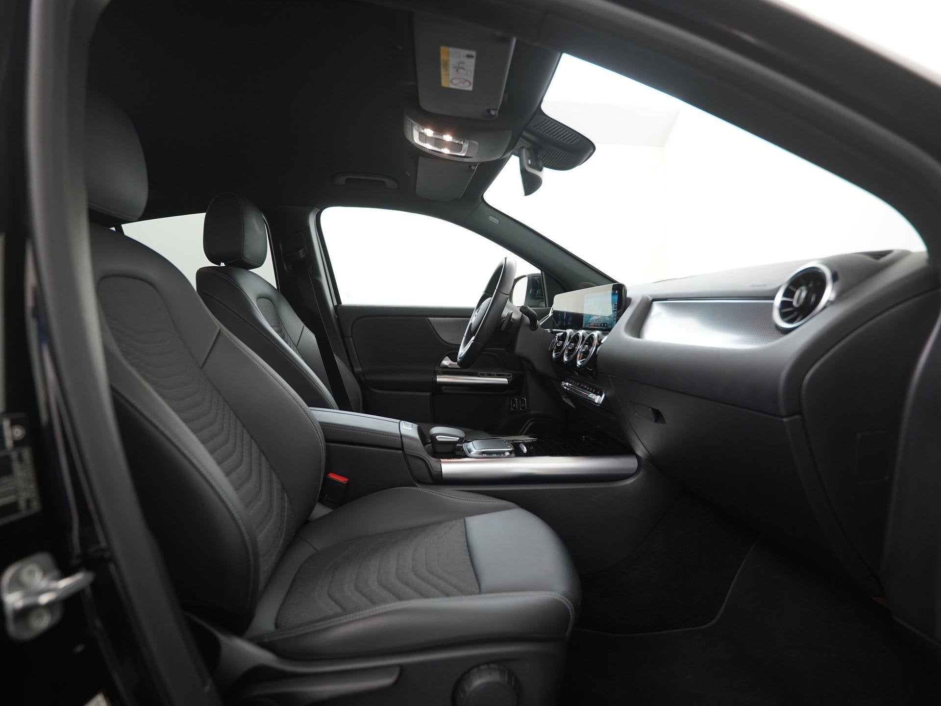 Mercedes-Benz GLA-klasse 250e Business Line | Camera | Elekt, 4 cilinders, Leder en Stof, Zwart, Bedrijf