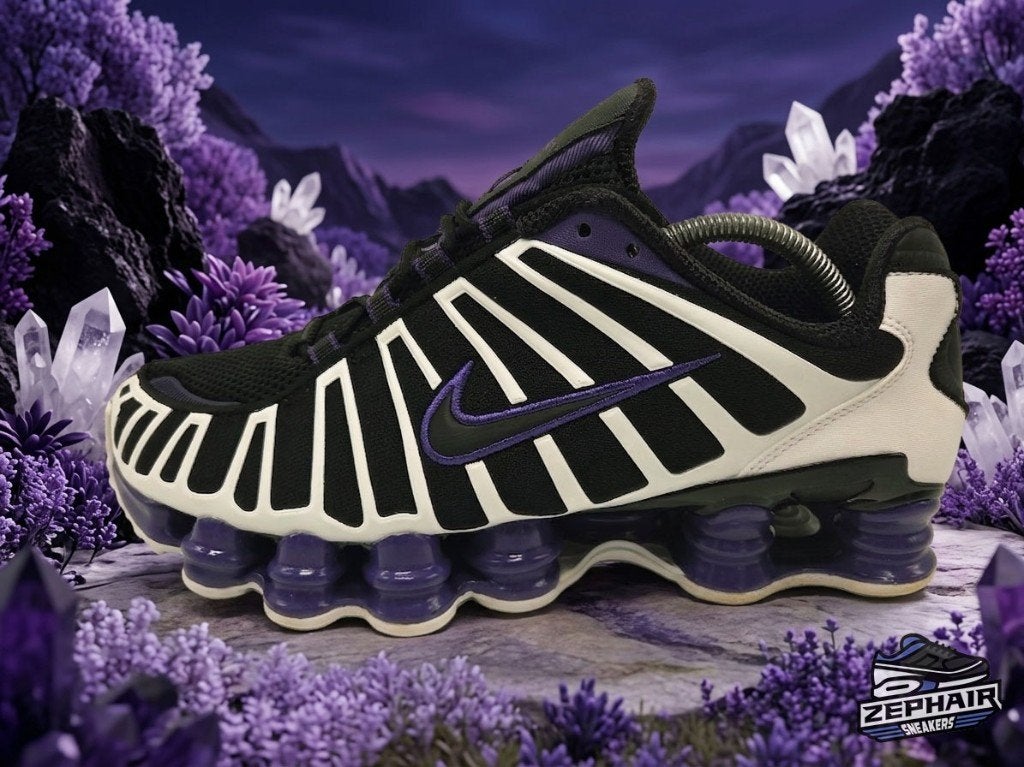 Nike Air Max Shox TL 'Persian Violet' EU42.5 2024, Colosseum 1, 1213 NL Hilversum, Nederland, Verzenden, Zwart, Nike