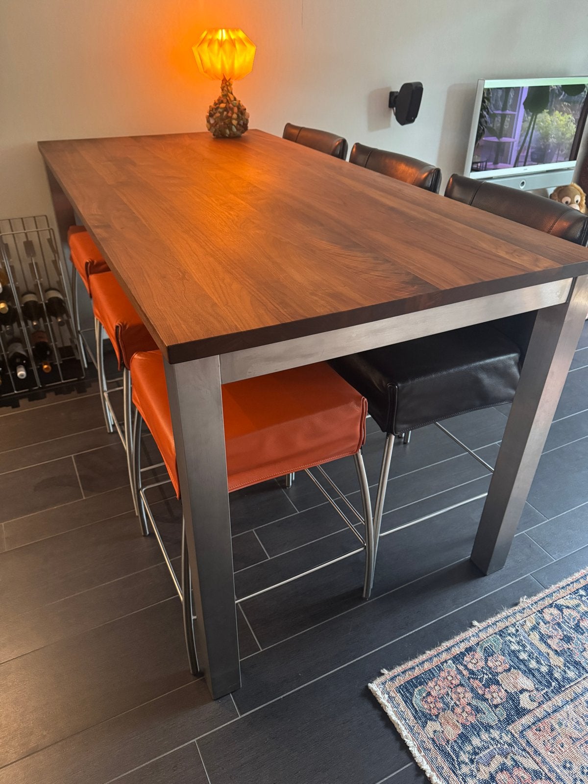Notenhouten bartafel met rvs frame en 6 barstoelen, Ophalen, Gebruikt, 50 tot 100 cm, Vijf personen of meer