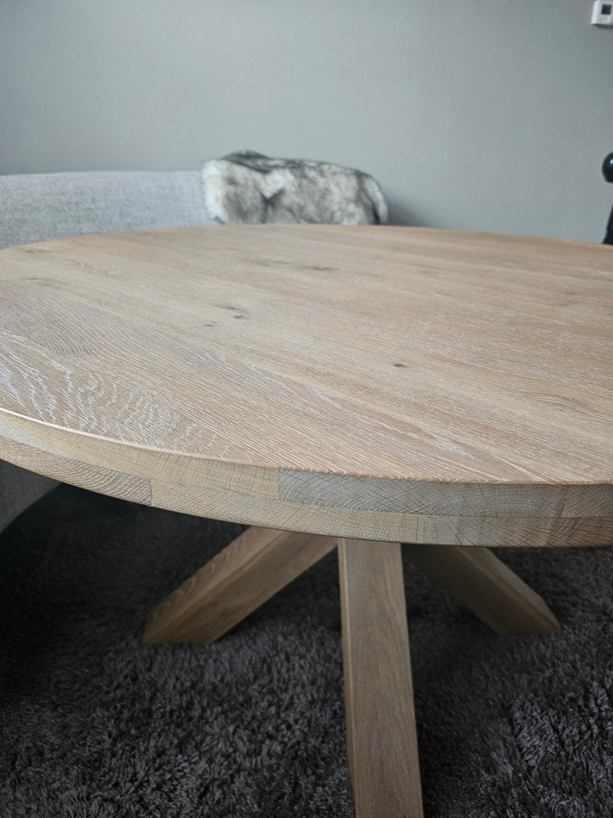 Foto 2 van Ronde eettafel