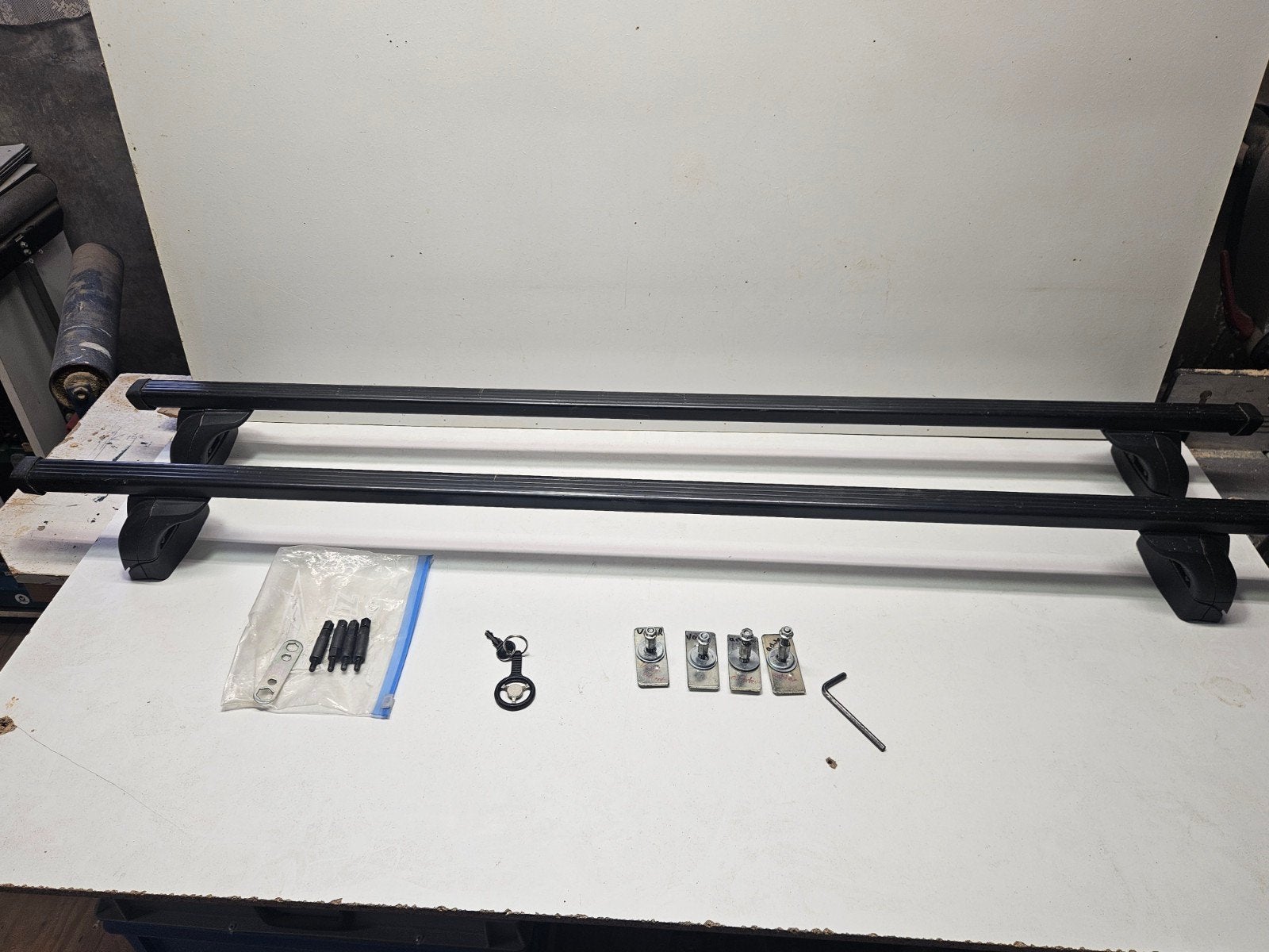 Thule dakdragers voor verzonken rail, Ophalen