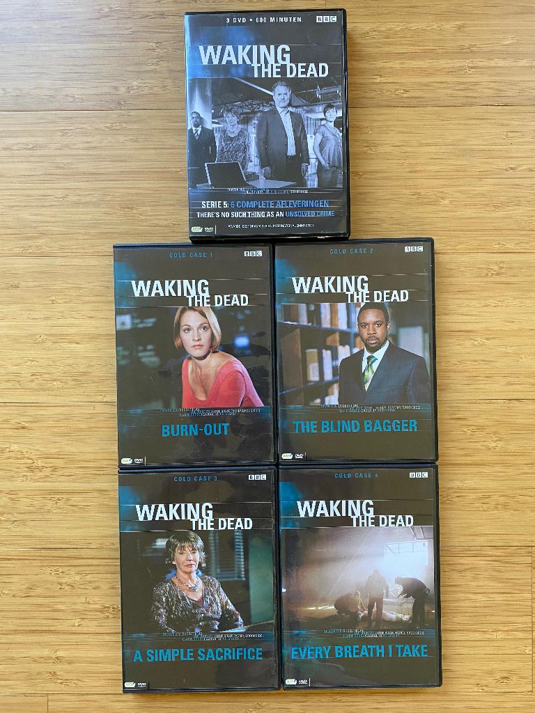 'Walking the dead' DVD box sets, totaal 7 discs,  NL subs, Cd's en Dvd's, Dvd's | Tv en Series, Zo goed als nieuw, Horror, Boxset