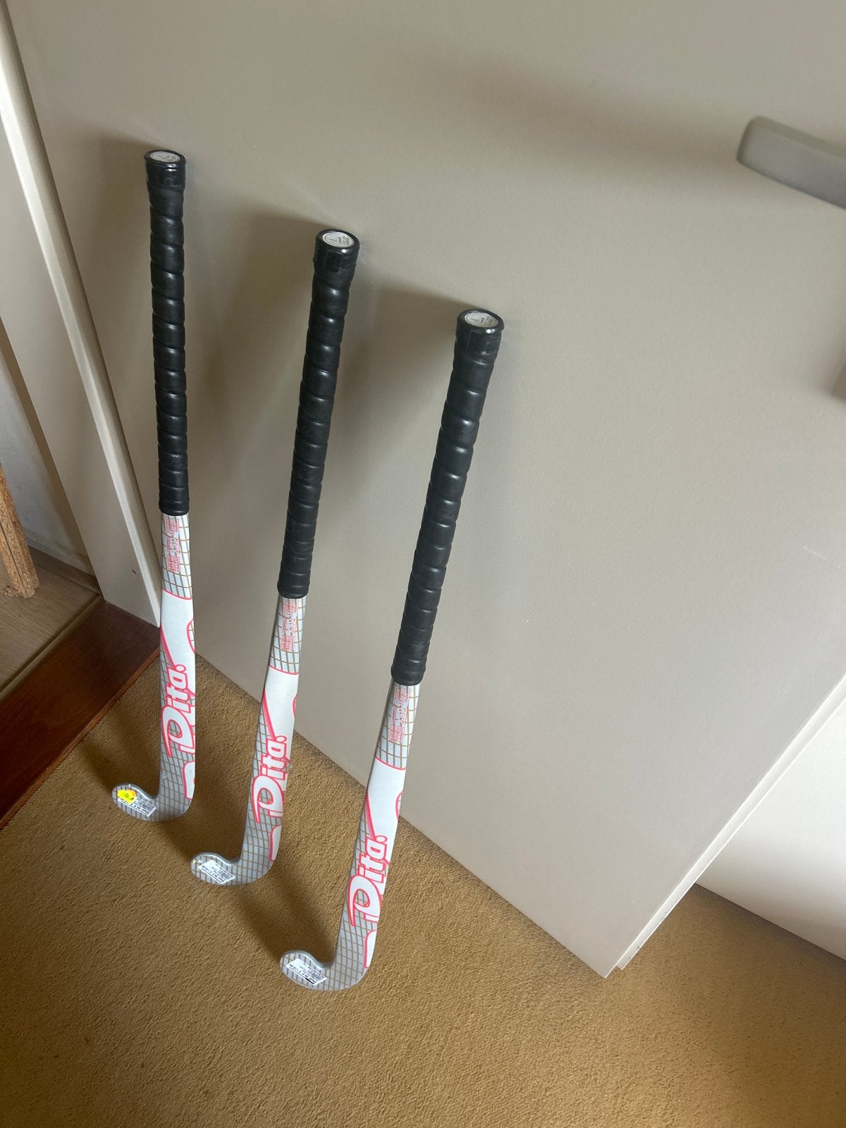 Dita Mega W6 Indoor Hockeysticks - Zilver (3 stuks), Ophalen, Nieuw, Stick