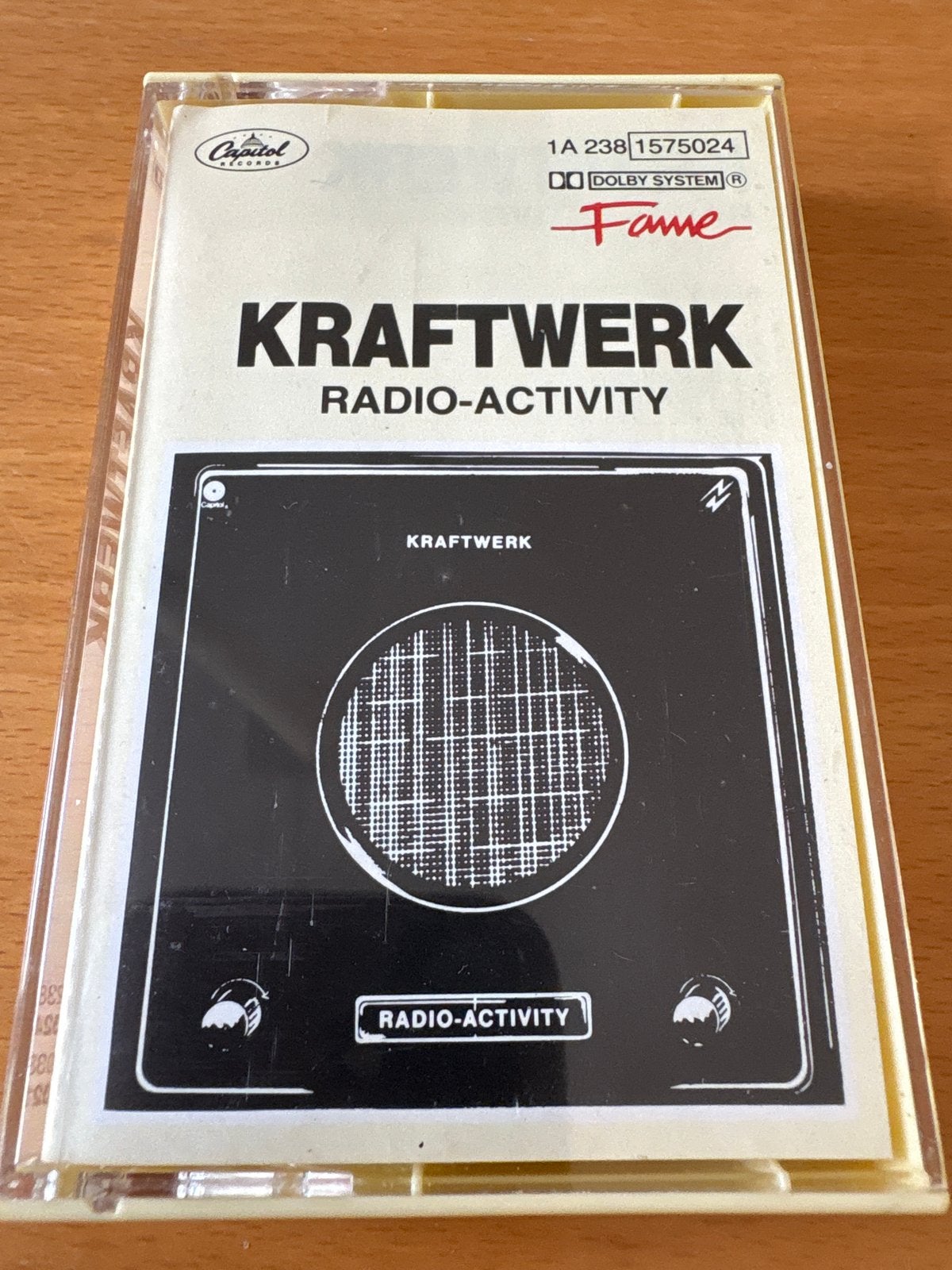 Kraftwerk - Radio-Activity Muziek Cassette (1975) 12 tracks, Cd's en Dvd's, Cassettebandjes, Gebruikt, Ducoso, 1 bandje, Ophalen of Verzenden