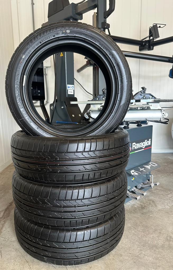 4 Stuks Bridgestone 175 55 15 Zomerbanden Inclusief Montage, 15 inch, 175 mm, 175/55 R15, Nieuw