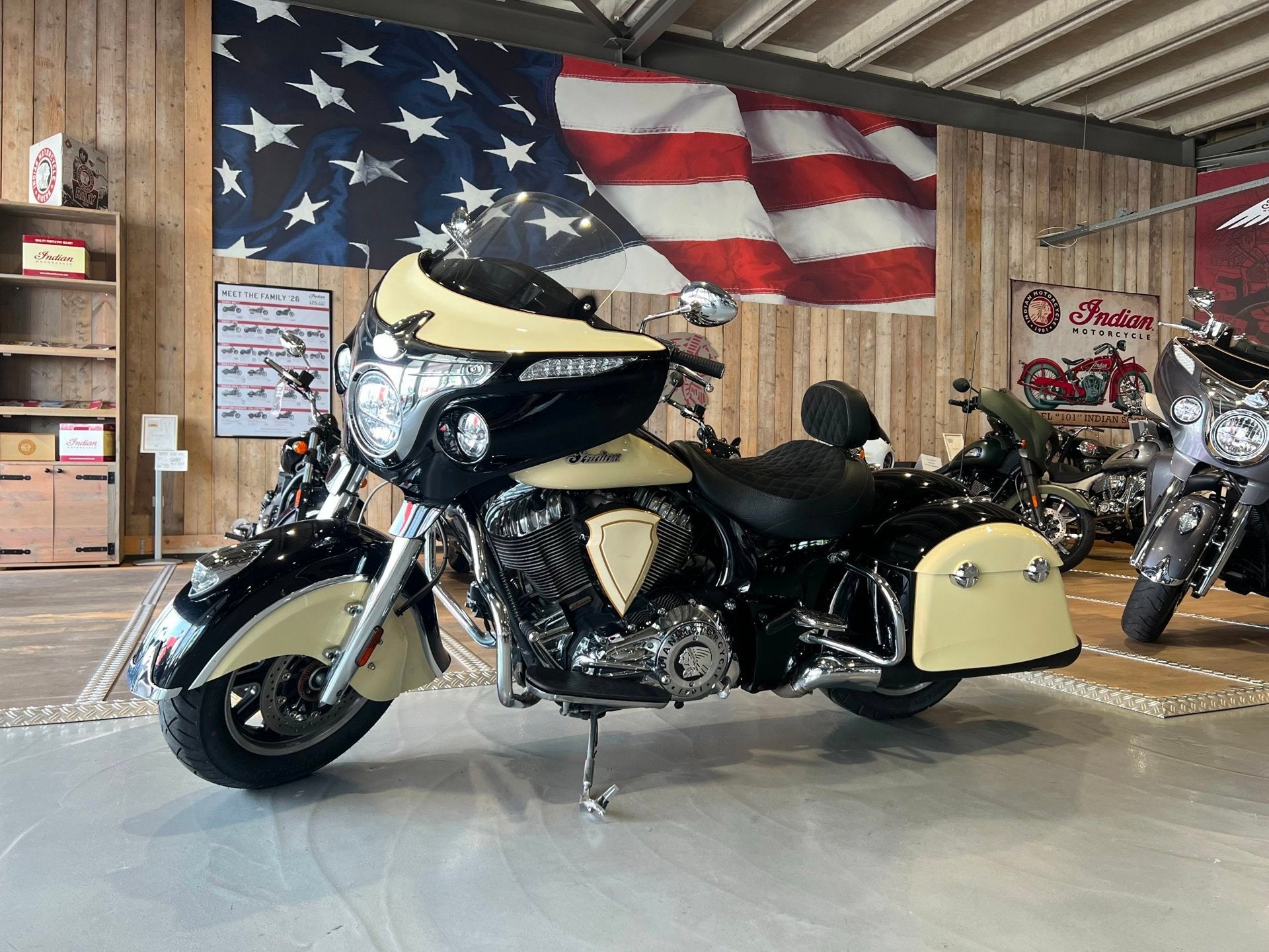 Indian Tour 111 Chieftain, Motoren, ABS, Gebruikt, Meer dan 35 kW, Handgeschakeld