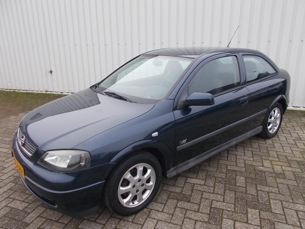 Opel Astra 1.6 Njoy 3 drs ( GEEN APK / ZO MEE! ) (bj 2003), Auto's, Voorwielaandrijving, Gebruikt, 4 cilinders, Blauw