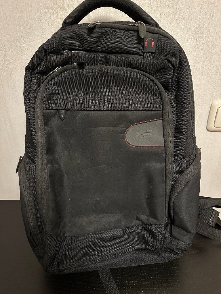 Dicota laptop rugzak, 17 inch of meer, Ophalen of Verzenden, Zo goed als nieuw, Zwart