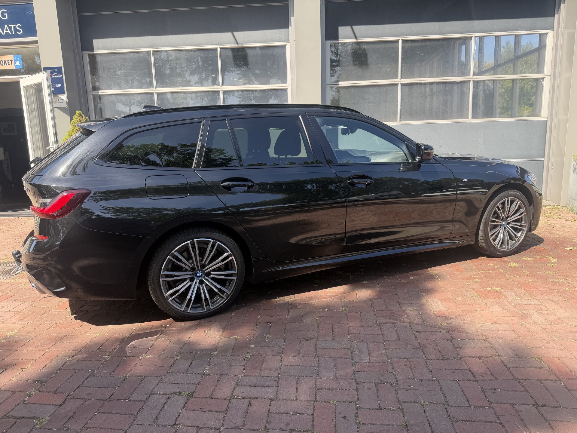 BMW 3 Serie Touring 330e Business Edition Plus Bj 2022 292PK, Automaat, 1998 cc, Achterwielaandrijving, Gebruikt