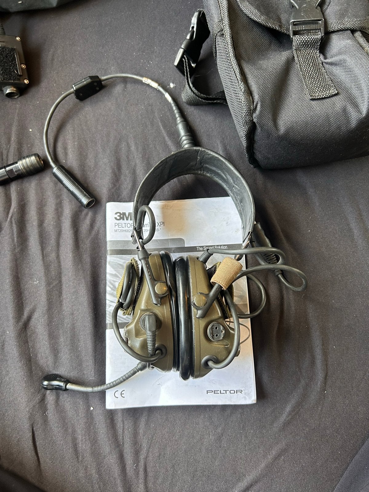 3M Peltor ComTac XPI Gehoorbeschermer met Microfoon, Overige merken, Gebruikt, Gehoorbeschermer, Ophalen of Verzenden