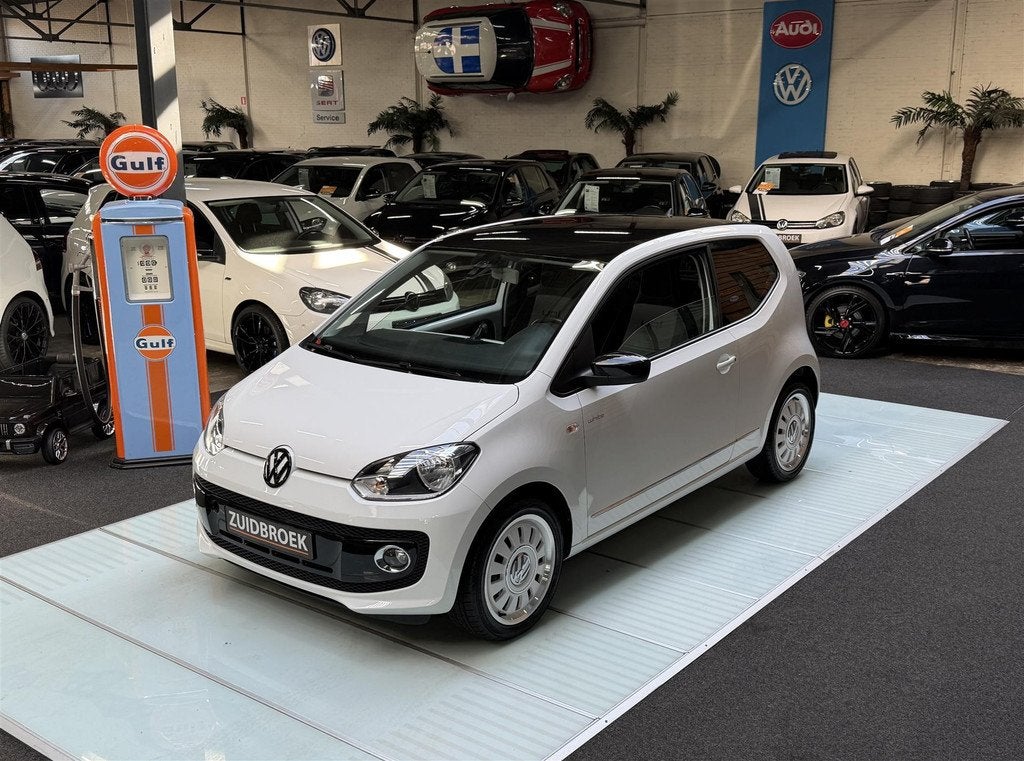 Volkswagen up! 1.0 White up! Cruise! Airco! (bj 2011), Auto's, Volkswagen, Gebruikt, Up!, 1290 kg, Wit
