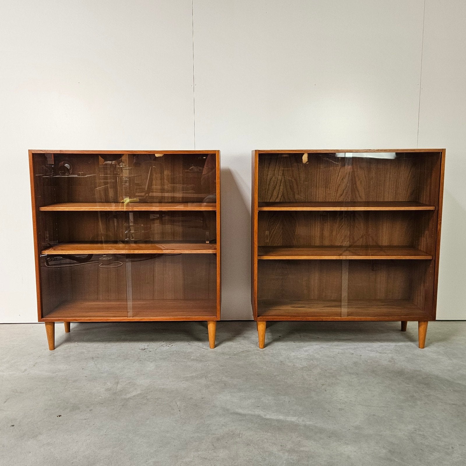 Vintage ondiep vitrinekastje, Huis en Inrichting, Kasten | Boekenkasten, Gebruikt, 50 tot 100 cm, Minder dan 100 cm, 25 tot 50 cm