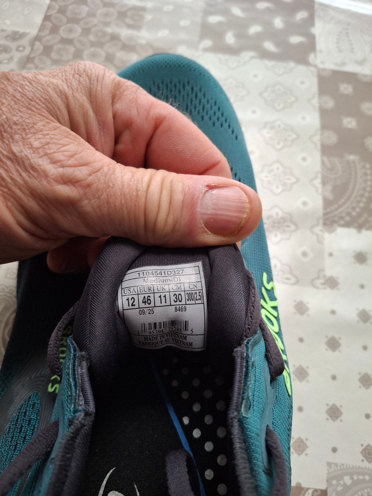 Brooks GTS 25 hardloopschoenen - Slechts 1 keer gedragen, Zo goed als nieuw, Sportschoenen, Zwart, Brooks