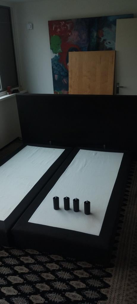 Tweepersoons boxspring met hoofdbord - Zwart, Ophalen, Gebruikt, Tweepersoons, 180 cm