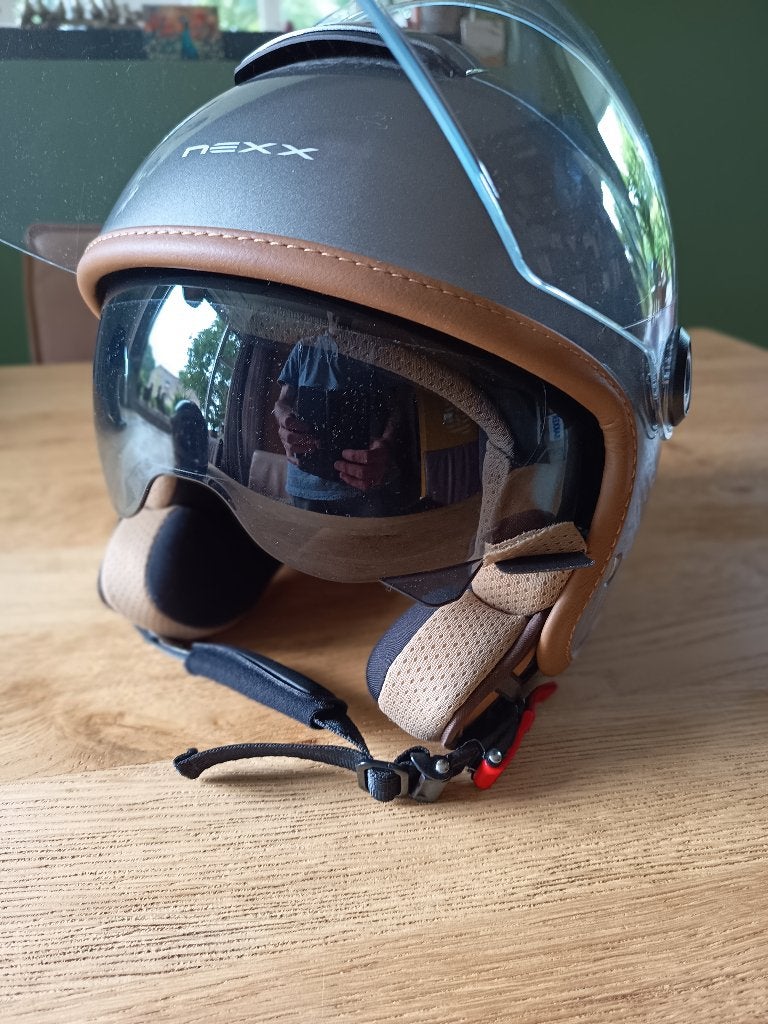 ALS NIEUW! - Retro open helm met vizier en zonklep - grijs, Fietsen en Brommers, Brommerhelmen, Ophalen of Verzenden, Zo goed als nieuw