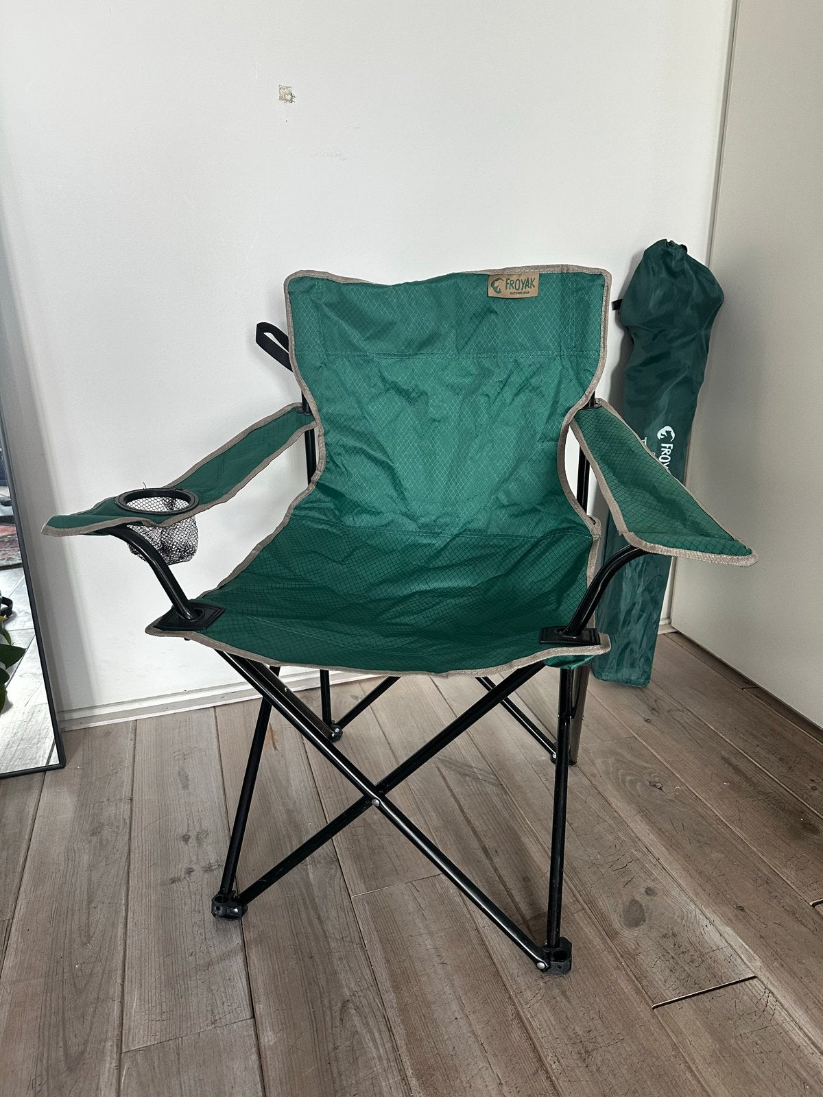 Froyak Campingstoel - Groen, Inklapbaar met Bekerhouder, Caravans en Kamperen, Ophalen, Zo goed als nieuw, Campingstoel