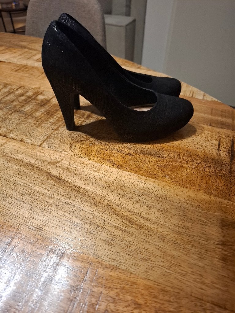 Pumps, Ophalen, Pumps, Zwart, Gedragen