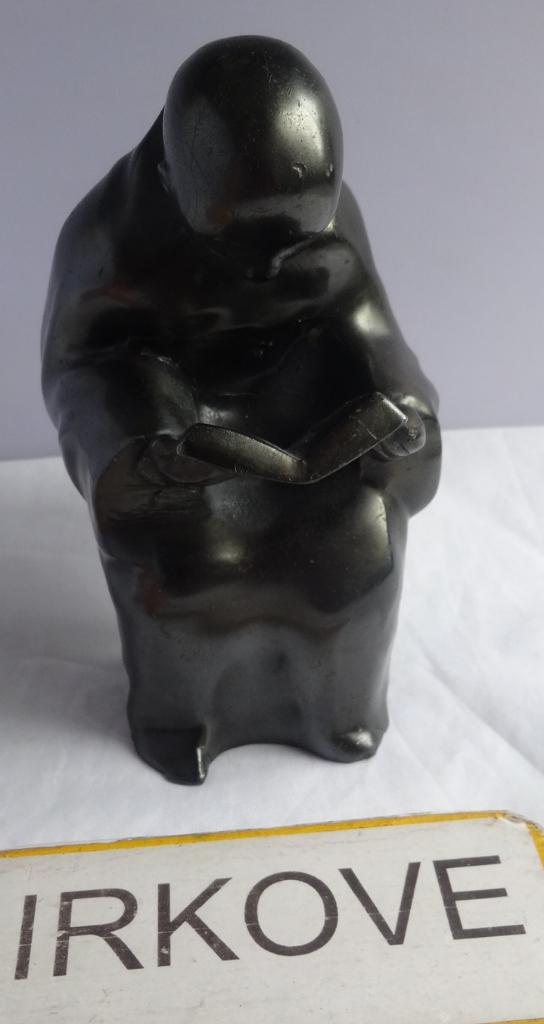 SPANNEND BOEK * BEELDJE Lezende Man *, Minder dan 20 cm, Verzenden, Art deco, Handgemaakt